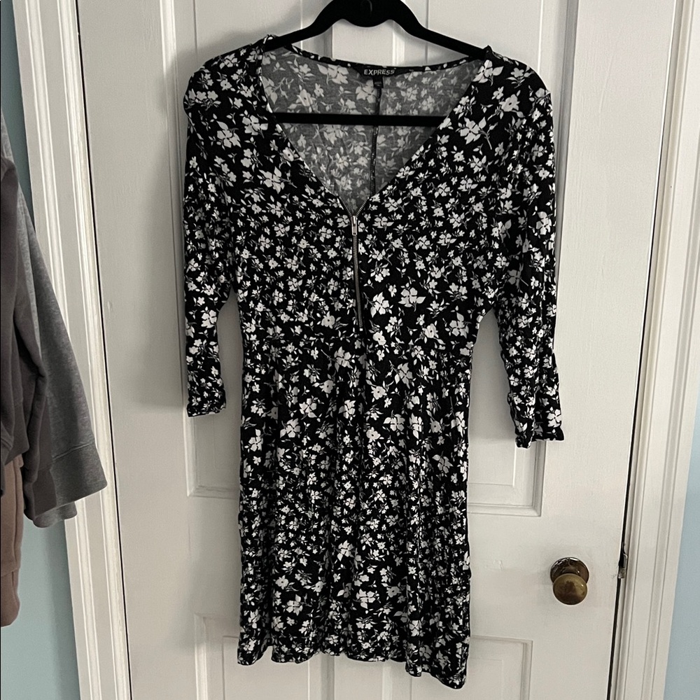 Express Black and White Floral Long Sleeve Dress